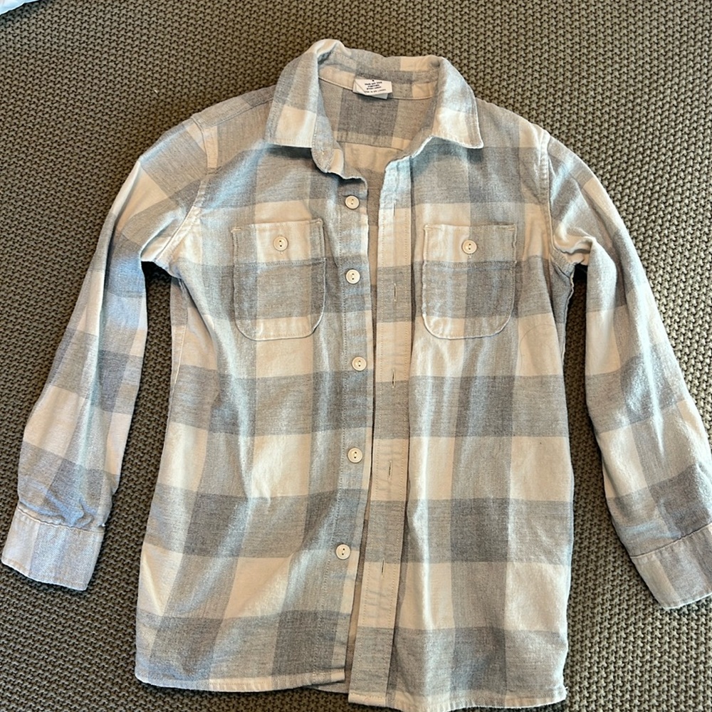 Boys Gap long sleeve flannel button down.